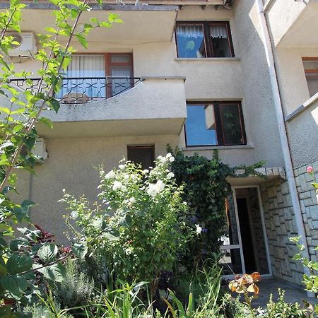 Izgrev Sarafovo Hotell Burgas Exteriör bild