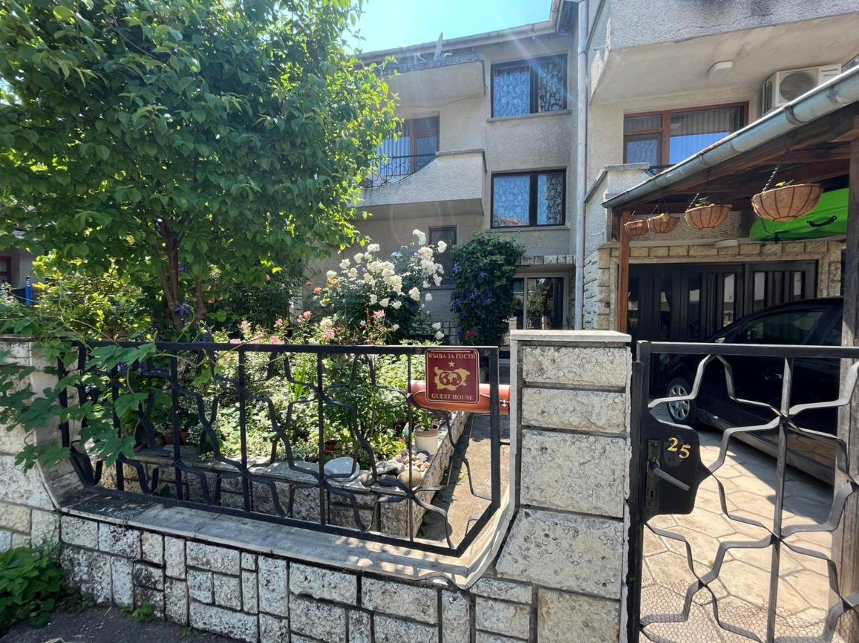 Izgrev Sarafovo Hotell Burgas Exteriör bild
