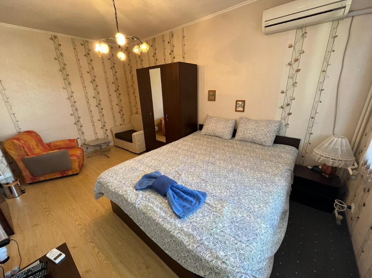 Izgrev Sarafovo Hotell Burgas Exteriör bild