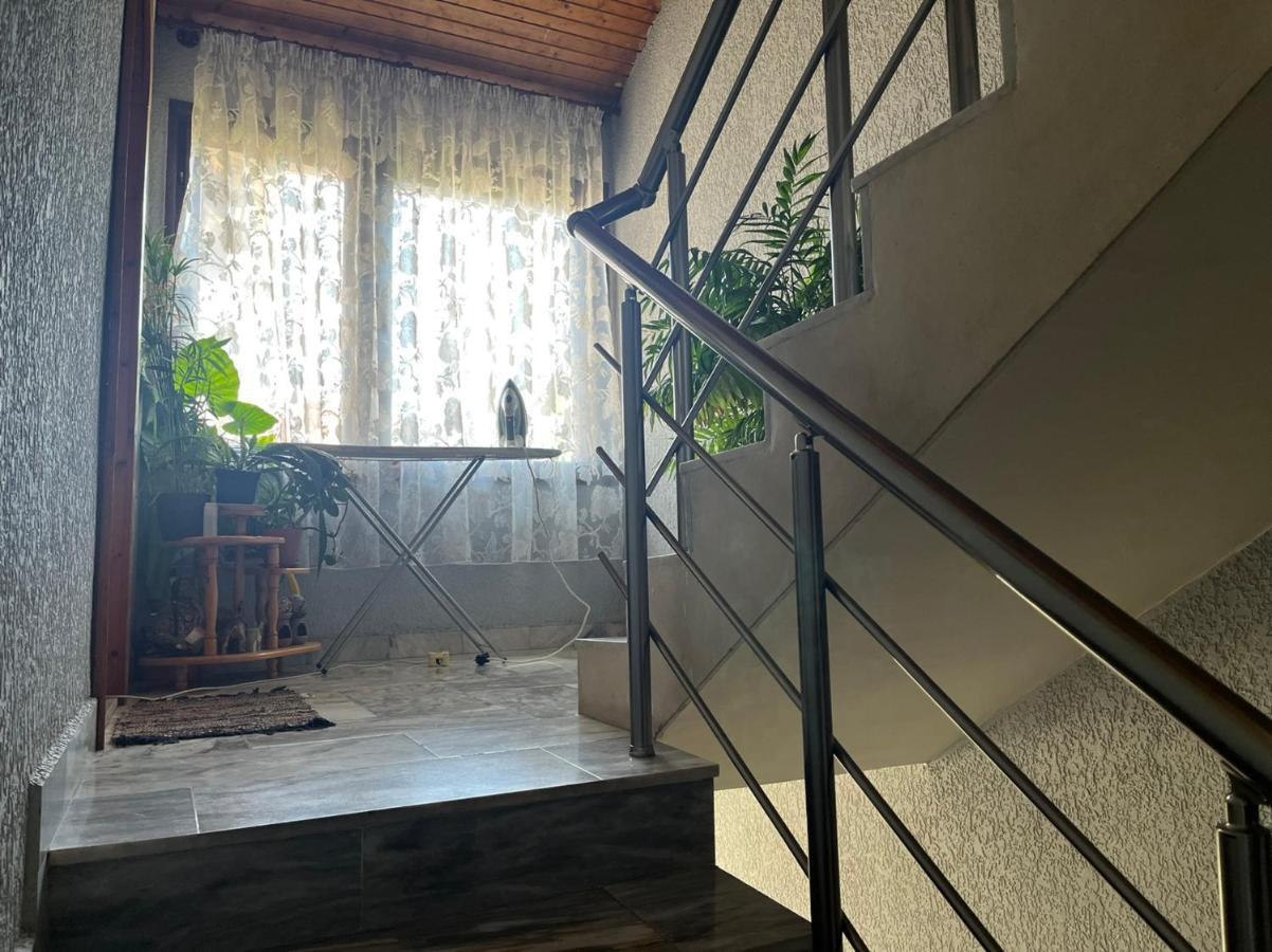 Izgrev Sarafovo Hotell Burgas Exteriör bild